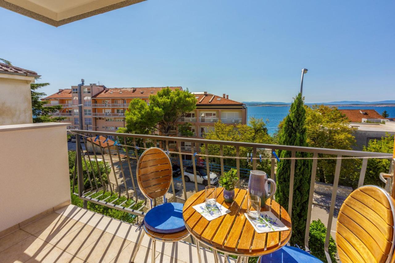 Apartment Loncaric Zuti Crikvenica Exterior foto