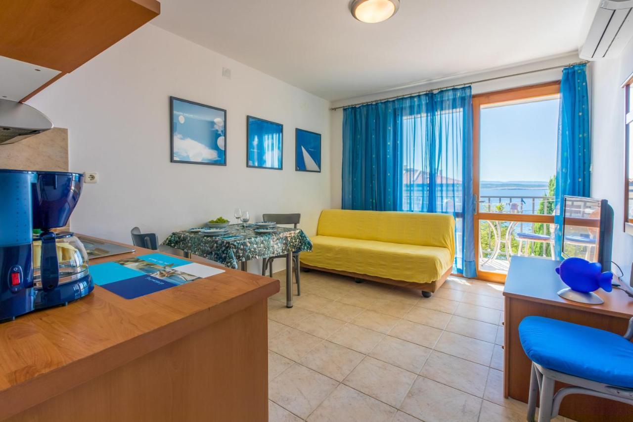 Apartment Loncaric Zuti Crikvenica Exterior foto
