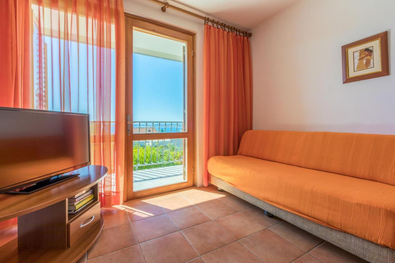 Apartment Loncaric Zuti Crikvenica Exterior foto