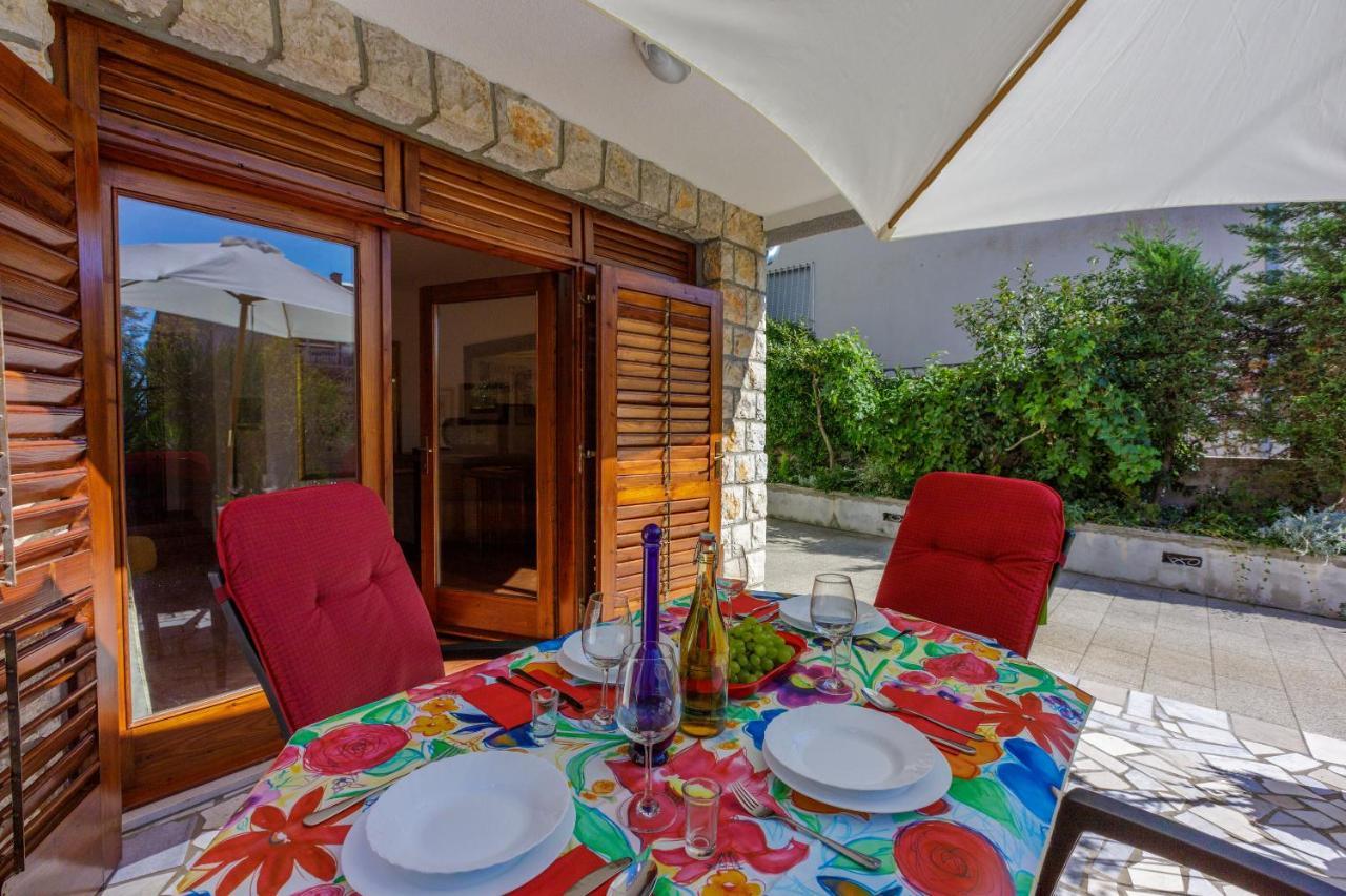 Apartment Loncaric Zuti Crikvenica Exterior foto