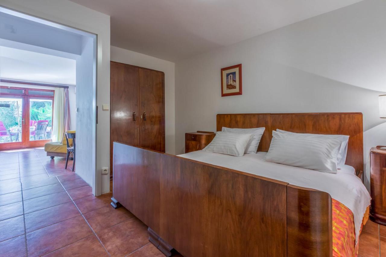 Apartment Loncaric Zuti Crikvenica Exterior foto