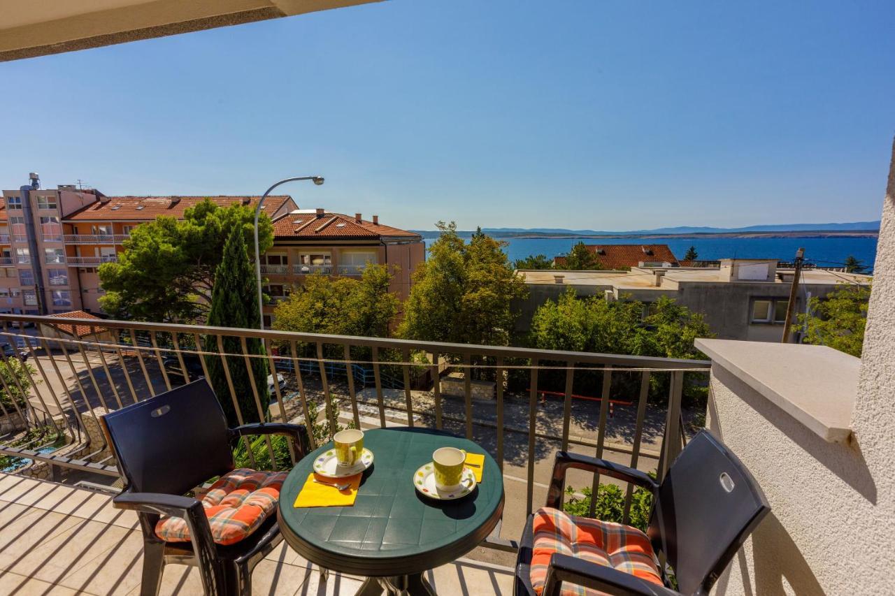 Apartment Loncaric Zuti Crikvenica Exterior foto