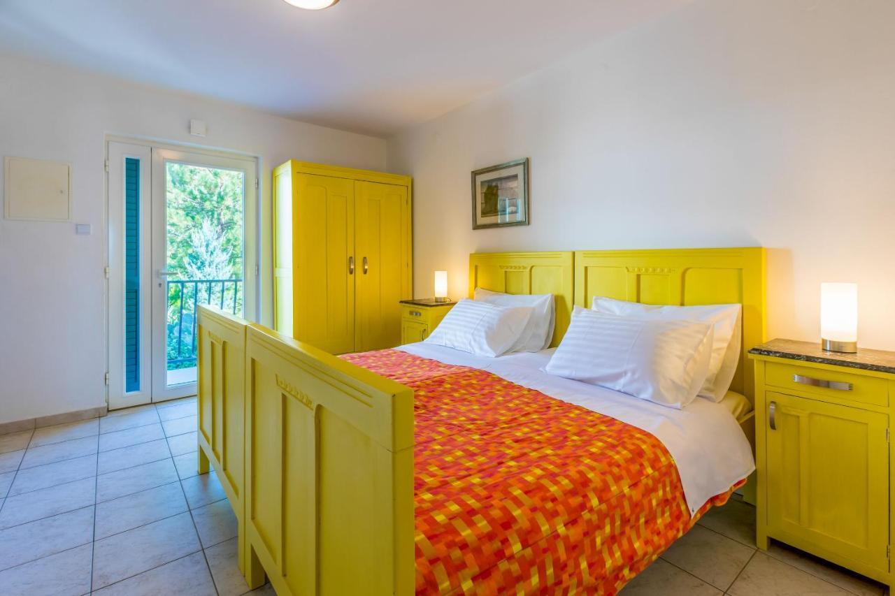 Apartment Loncaric Zuti Crikvenica Exterior foto