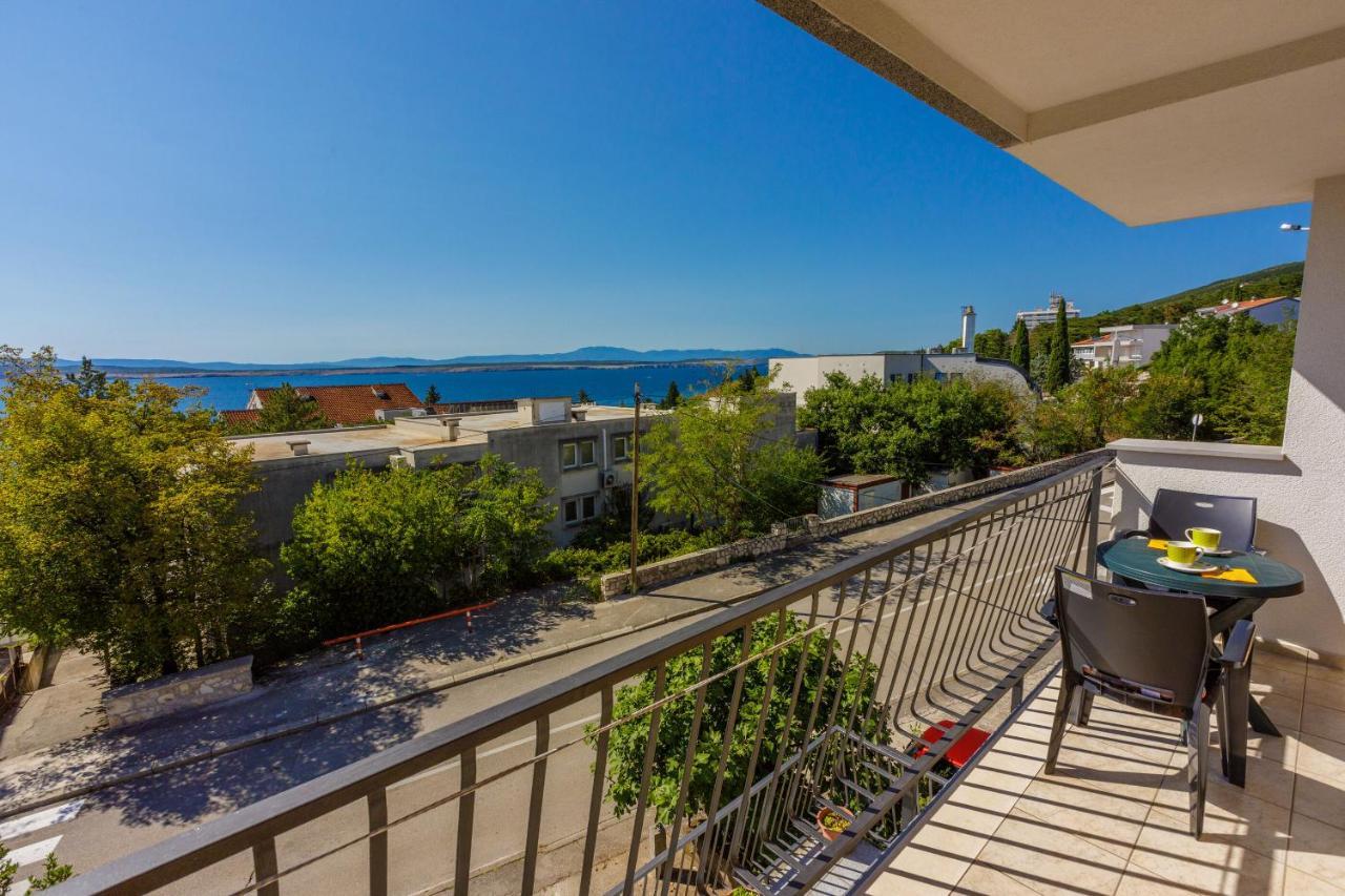 Apartment Loncaric Zuti Crikvenica Exterior foto