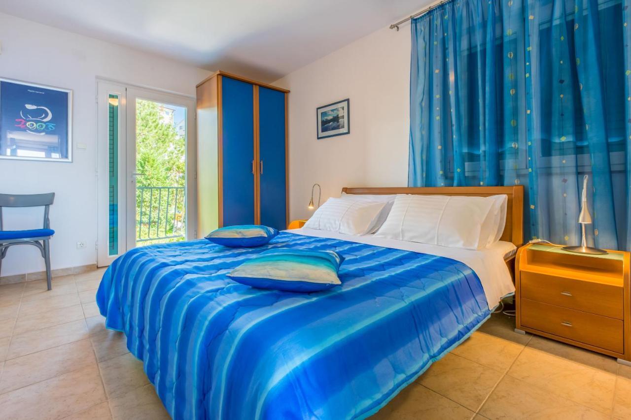 Apartment Loncaric Zuti Crikvenica Exterior foto